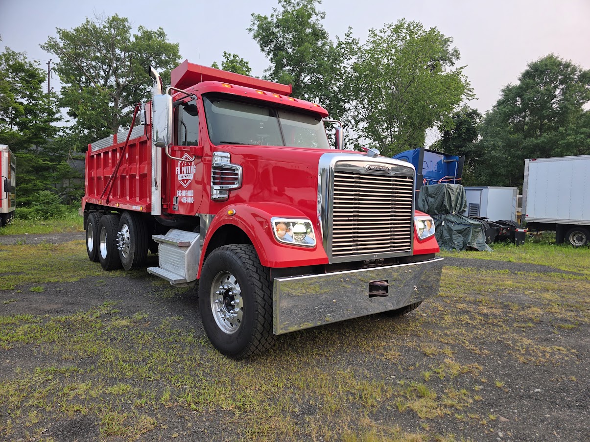 2016 Freightliner Coronado