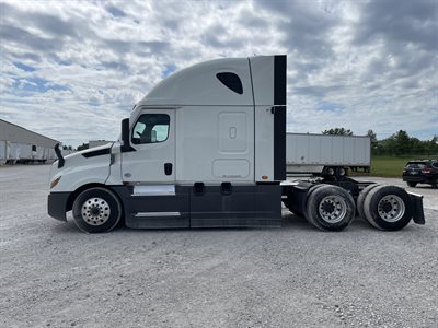 2022 Freightliner Cascadia