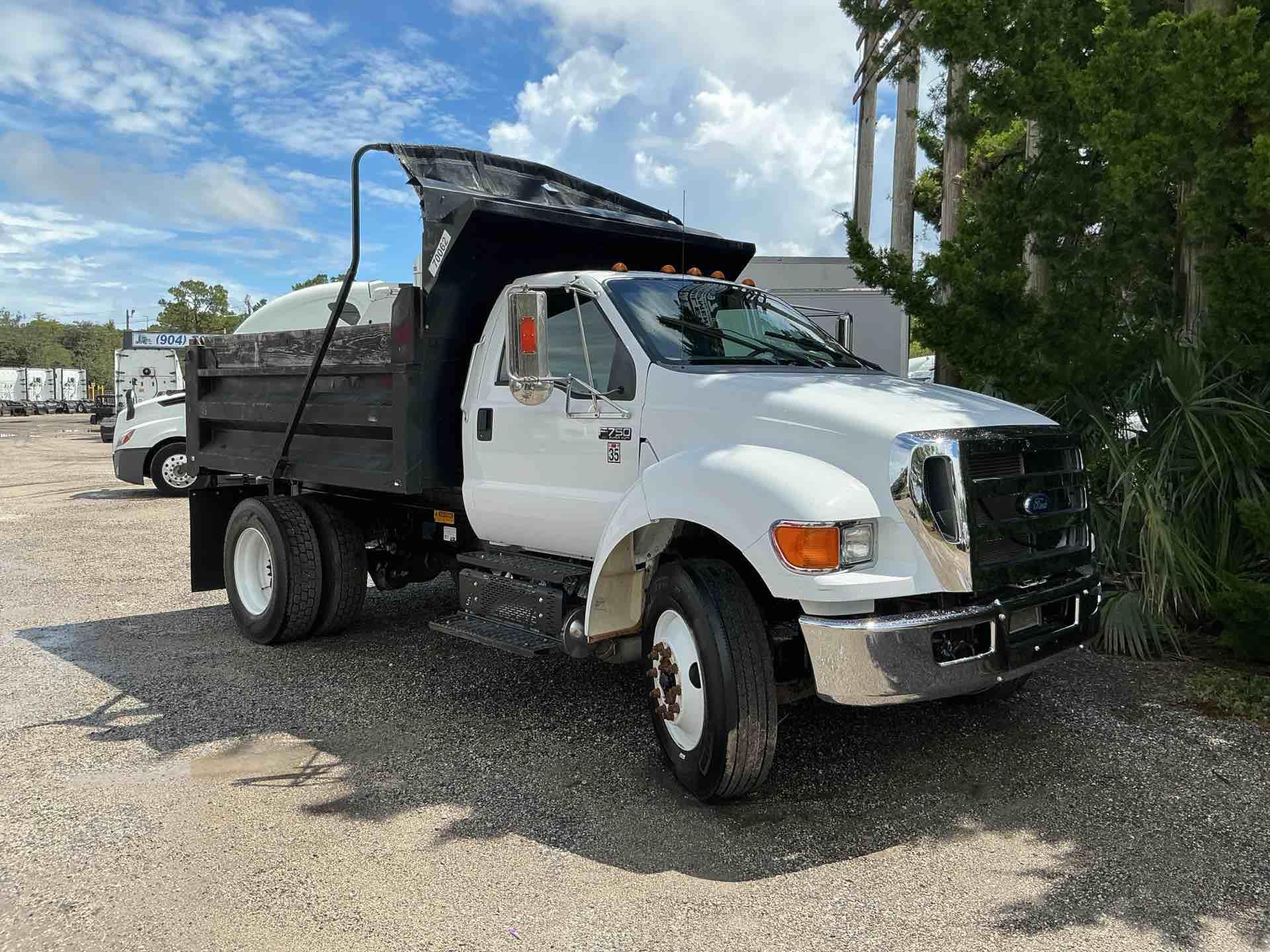 2015 Ford F750