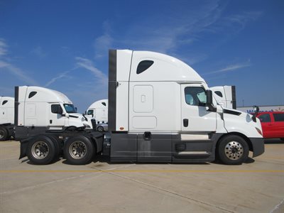 2023 Freightliner Cascadia