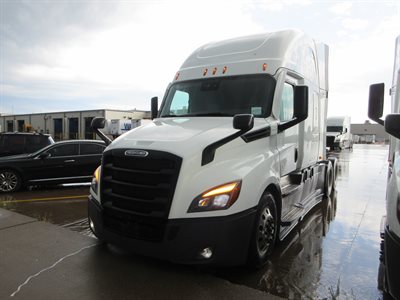 2023 Freightliner Cascadia