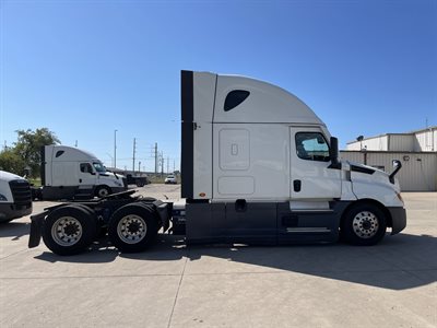 2022 Freightliner Cascadia