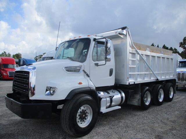 2020 Freightliner 114SD