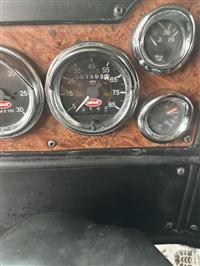 2005 Freightliner 378 Sleeper