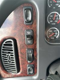 2017 Freightliner M2 106