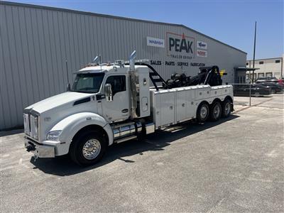 2027 Kenworth T880