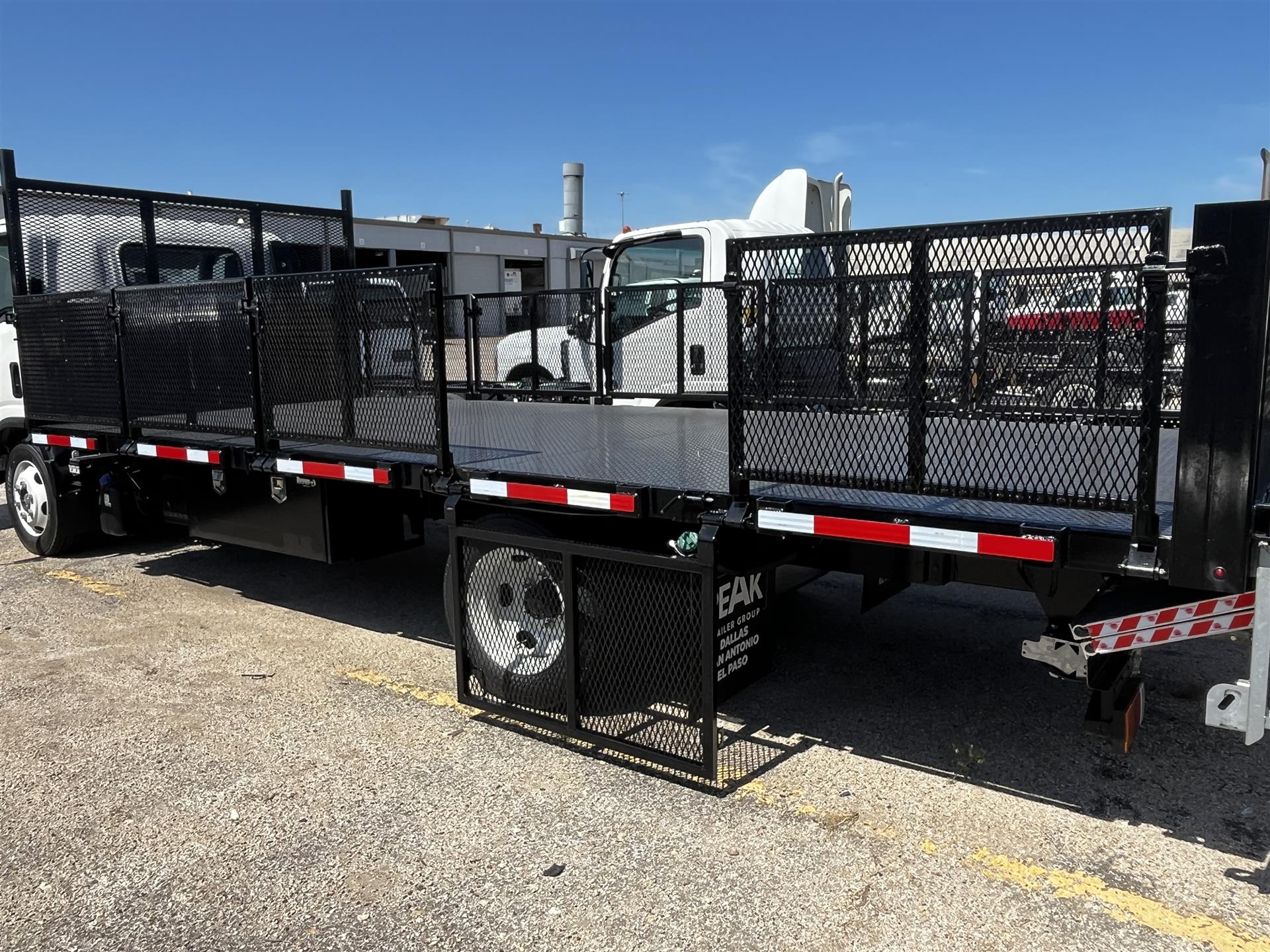 2025 PEAK FABRICATION 26ft Flatbed w/ Fold Down Side