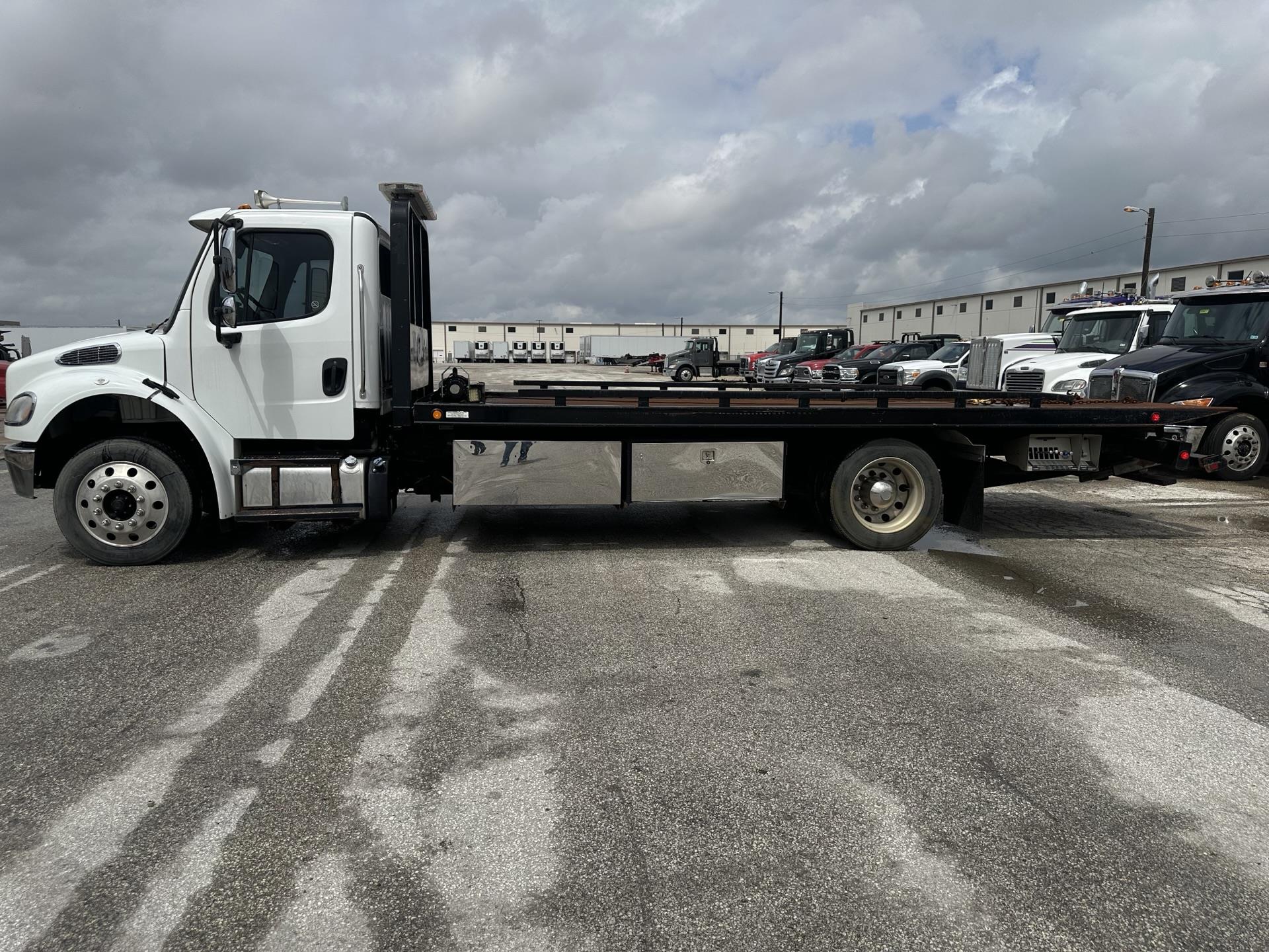 2018 Freightliner M2
