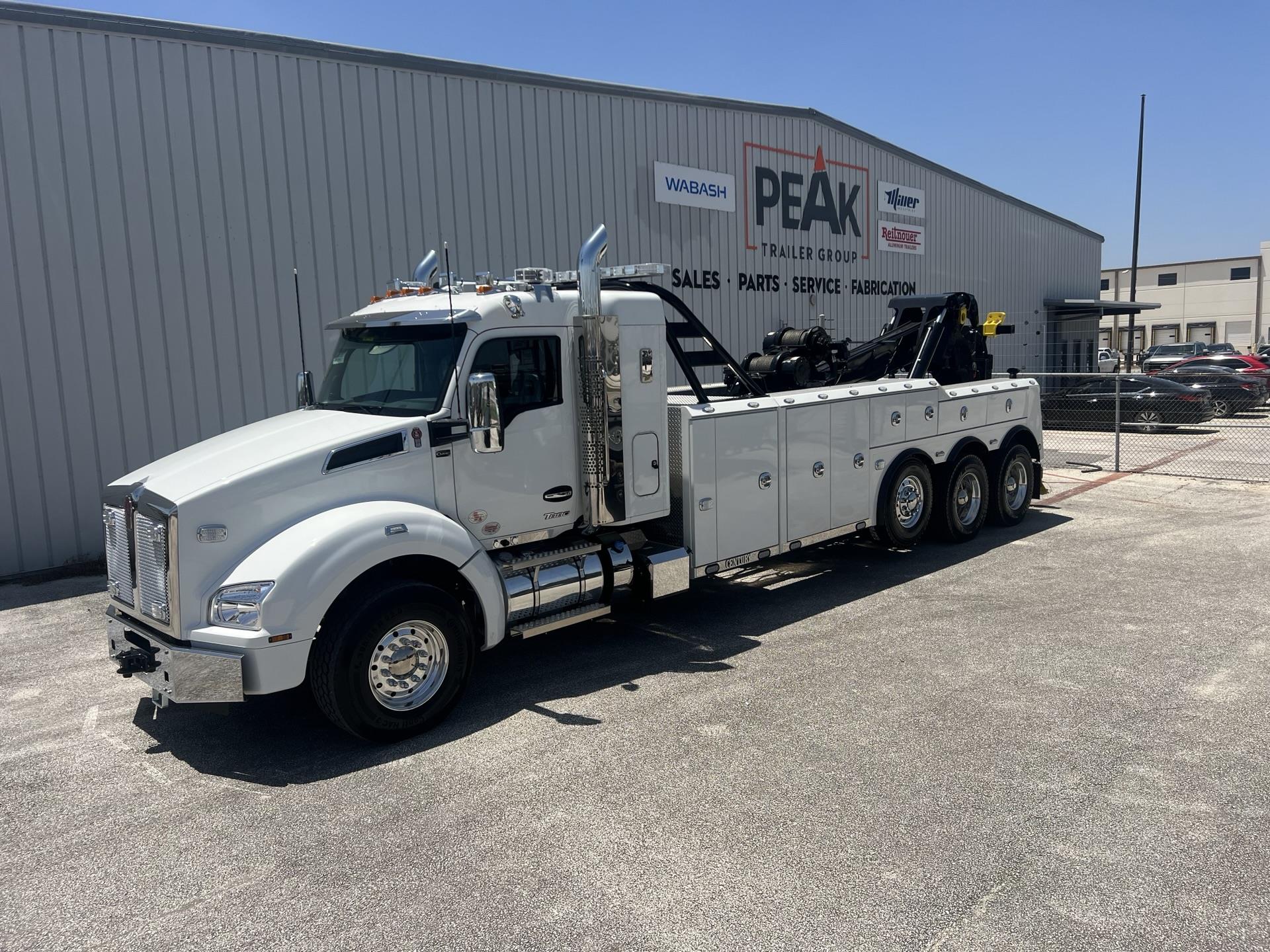2027 Kenworth T880