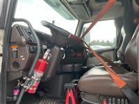 2015 Volvo VNL64T 670