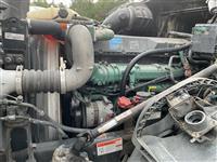 2015 Volvo VNL64T 670