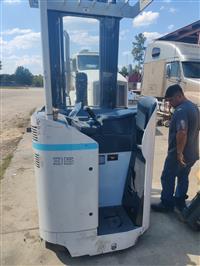 2020 UniCarriers SRX35N Reach Truck