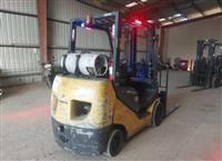 2021 Komatsu FG30SHT-16