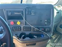 2017 Freightliner CA12564SLP Cascadia