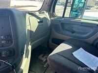 2017 Freightliner CA12564SLP Cascadia