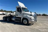 2017 Freightliner CA12564SLP Cascadia