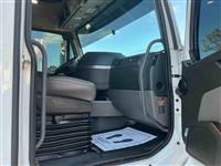 2024 Volvo VNL64T 300 (192