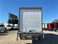 2020 Freightliner M2-106