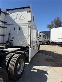 2021 Freightliner PT126SLP Cascadia 