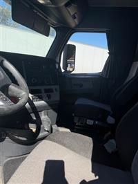 2021 Freightliner PT126SLP Cascadia 