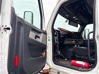2020 Freightliner PT126SLP Cascadia 