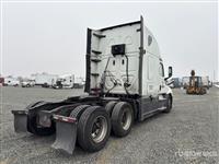 2020 Freightliner PT126SLP Cascadia 