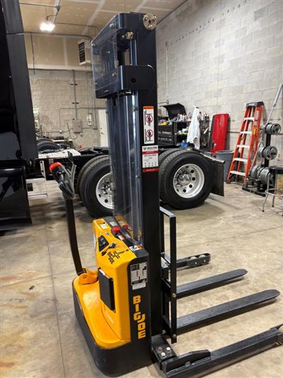 2024 Big Joe S22-116 Straddle Stacker