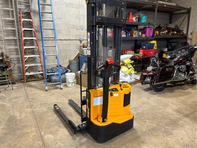 2024 Big Joe S22-116 Straddle Stacker