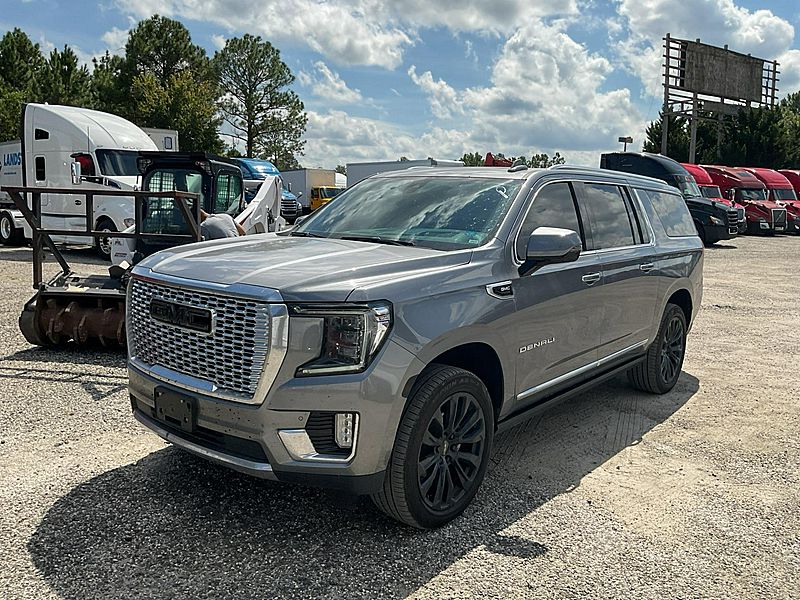 2022 GMC Yukon XL Denali