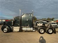 2005 Kenworth W900B