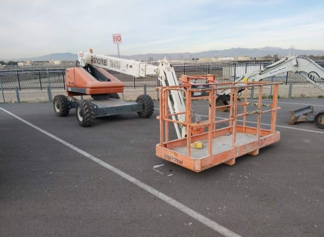 2015 Snorkel TB47J (45' / 50' Telescopic Bo