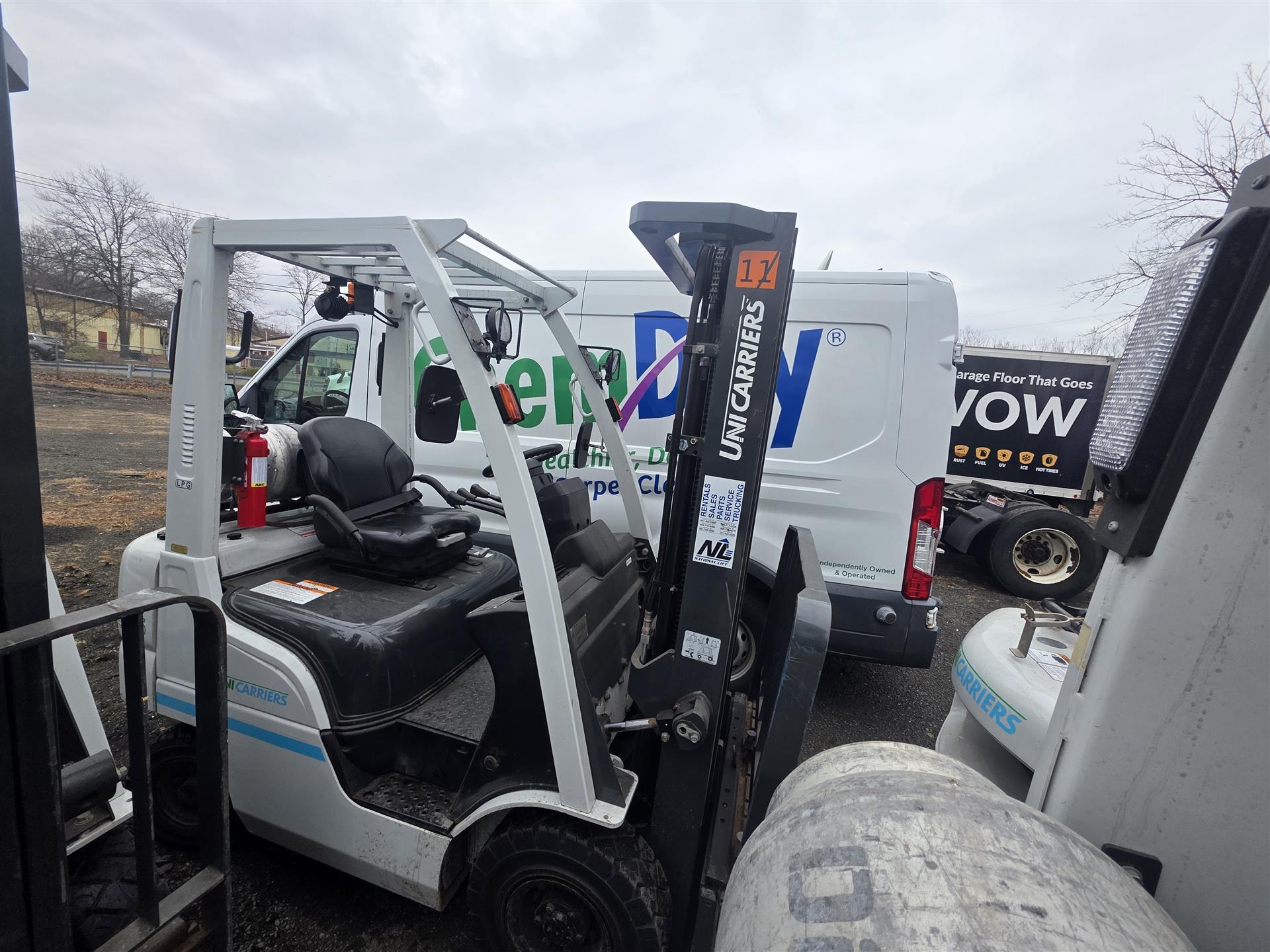 2023 UniCarriers PF35LP