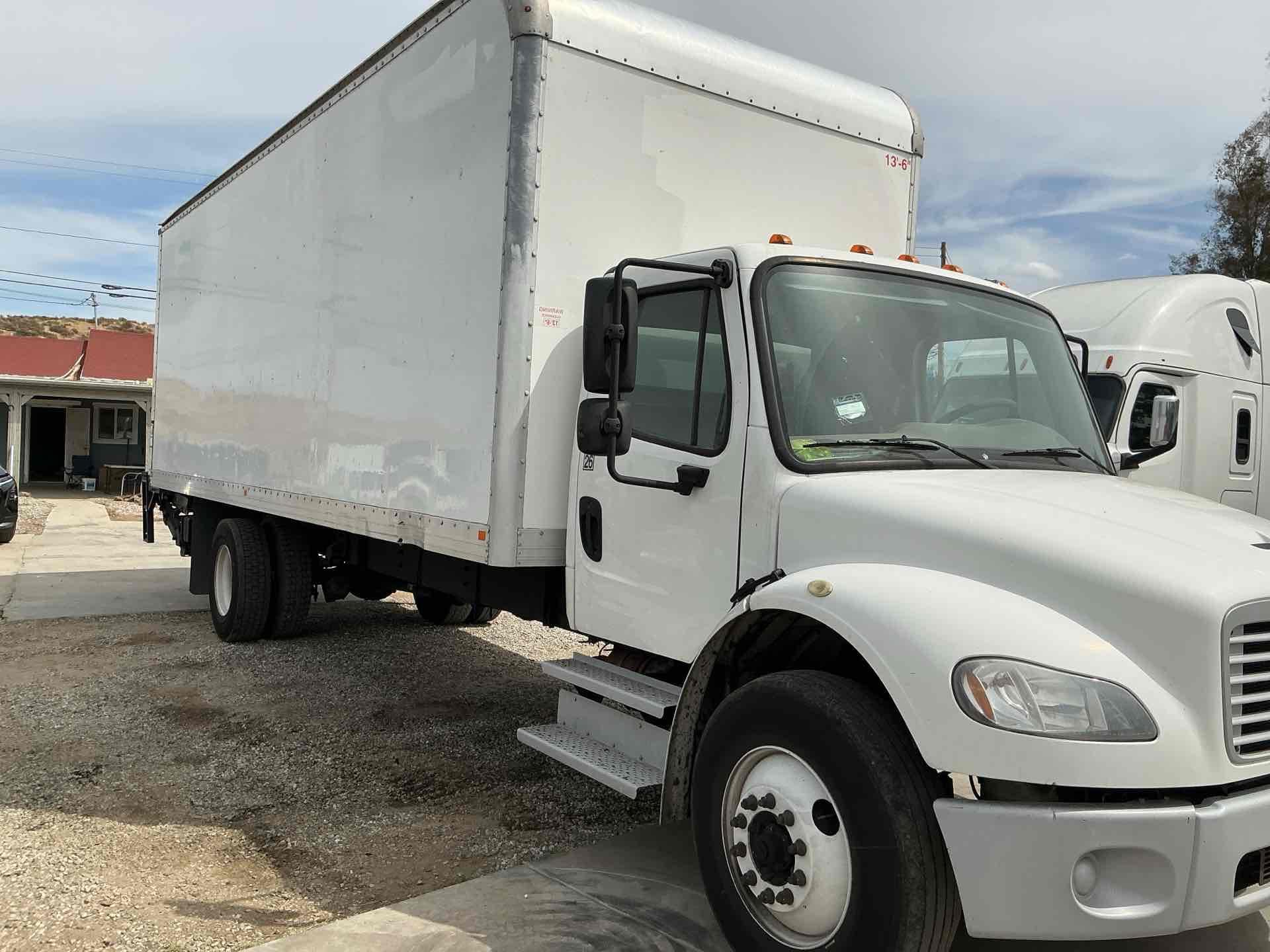 2018 Freightliner M2 106