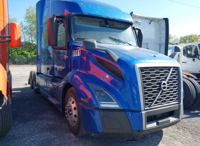 2021 Volvo VNL64T 760