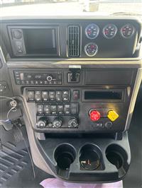 2023 International LT625