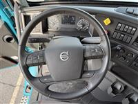2022 VOLVO TRUCK VNL64T760