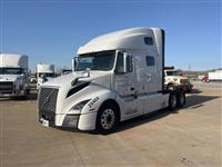 2021 Volvo VNL64T760
