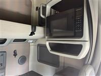 2021 Volvo VNL64T760