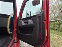 2022 Freightliner PT126SLP