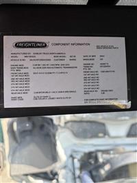 2025 Freightliner M2106042S