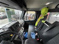 2025 Freightliner M2106042S