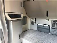 2024 VOLVO TRUCK VNL62T840
