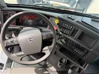 2024 VOLVO TRUCK VNL62T840