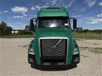 2022 VOLVO TRUCK VNL64T860