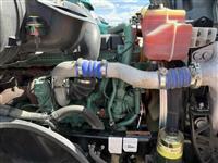 2022 VOLVO TRUCK VNL64T860