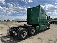 2022 VOLVO TRUCK VNL64T860