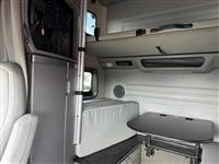 2022 VOLVO TRUCK VNL64T860