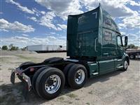 2022 VOLVO TRUCK VNL64T860