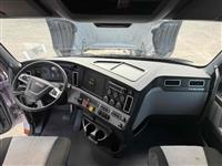 2023 Freightliner PT126064ST