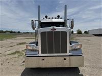2022 Peterbilt 389